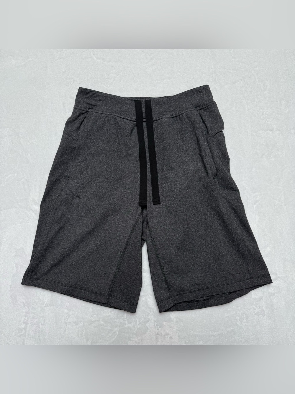 Lululemon For The People Shorts Mens M Gray Athletic Gym Training 10” Inseam